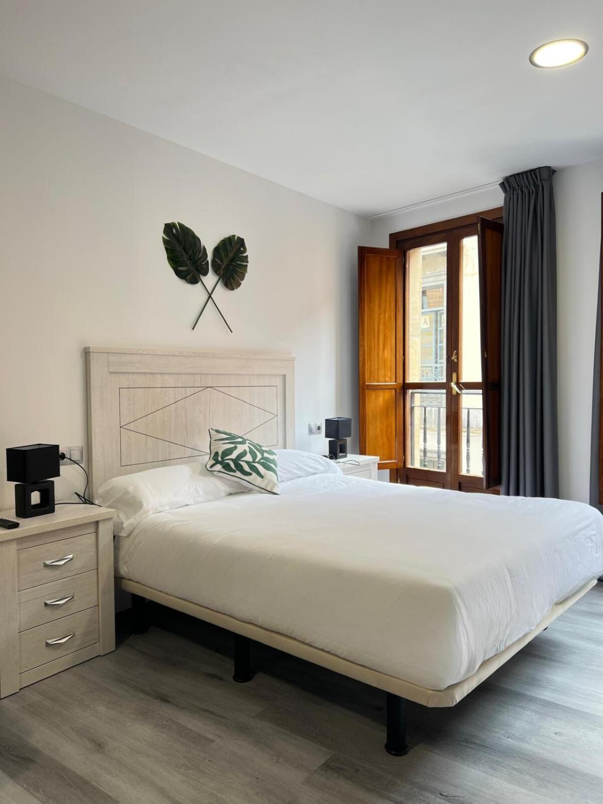 Rosal Central Studios Oviede Extérieur photo