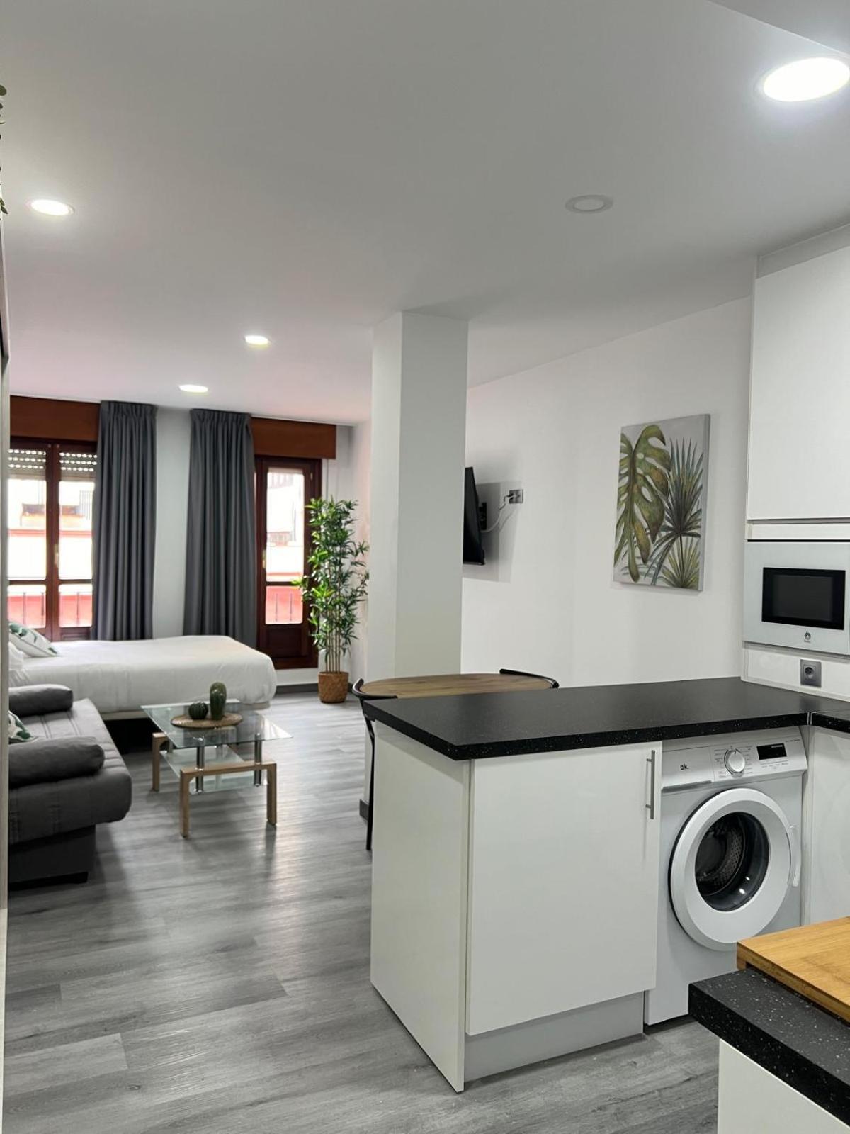 Rosal Central Studios Oviede Extérieur photo